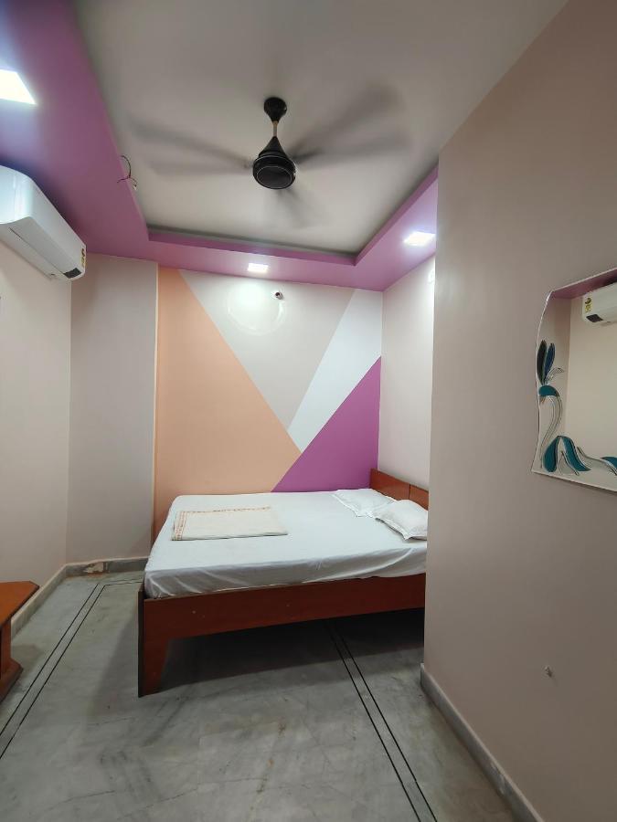 Hotel Anjali Ujjain Buitenkant foto