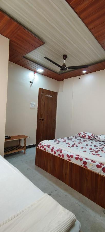 Hotel Anjali Ujjain Buitenkant foto